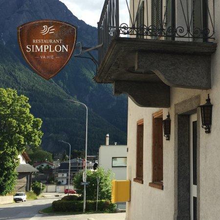 Gasthaus - Restaurant Simplon Va Hie 호텔 브리그 외부 사진